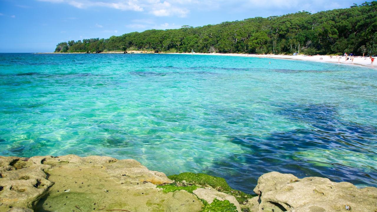 THE WORLD GEOGRAPHY: 12 of the Most Beautiful Bays in the World THE WORLD GEOGRAPHY: 12 of the Most Beautiful Bays in the World