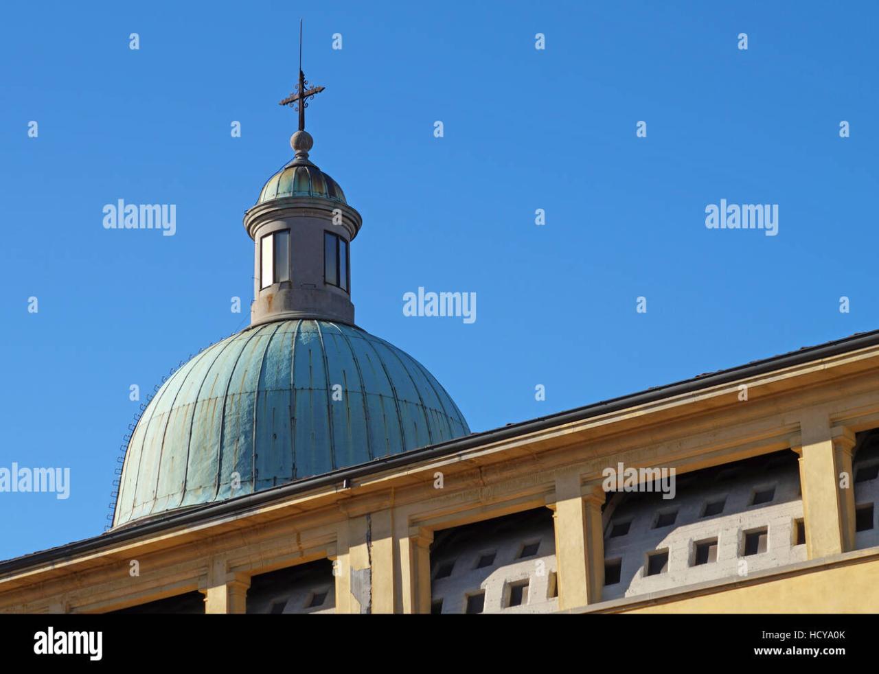 Tranquil scene small boat hi-res stock photography and images - Alamy Tranquil scene small boat hi-res stock photography and images - Alamy